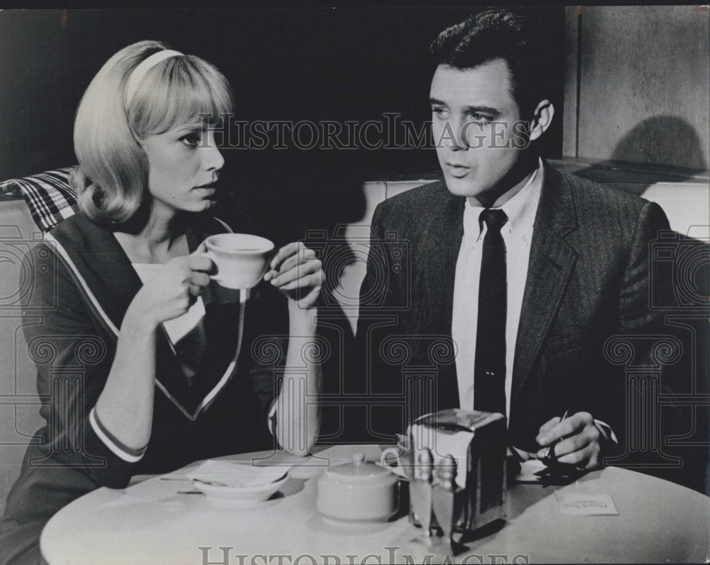 1967 Press Photo Michael Callan & Patricia Hunter "Occasional Wife" - Historic Images