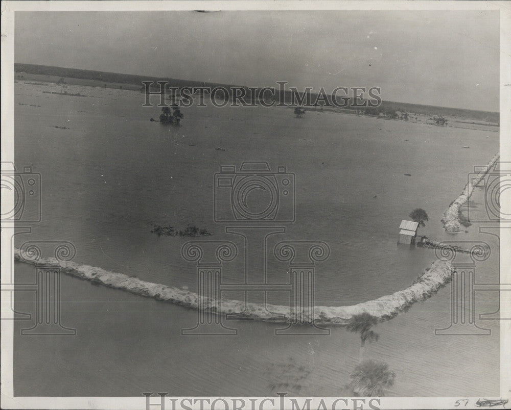 1949 Press Photo Dikes in St John&#39;s headwaters in Florida - Historic Images