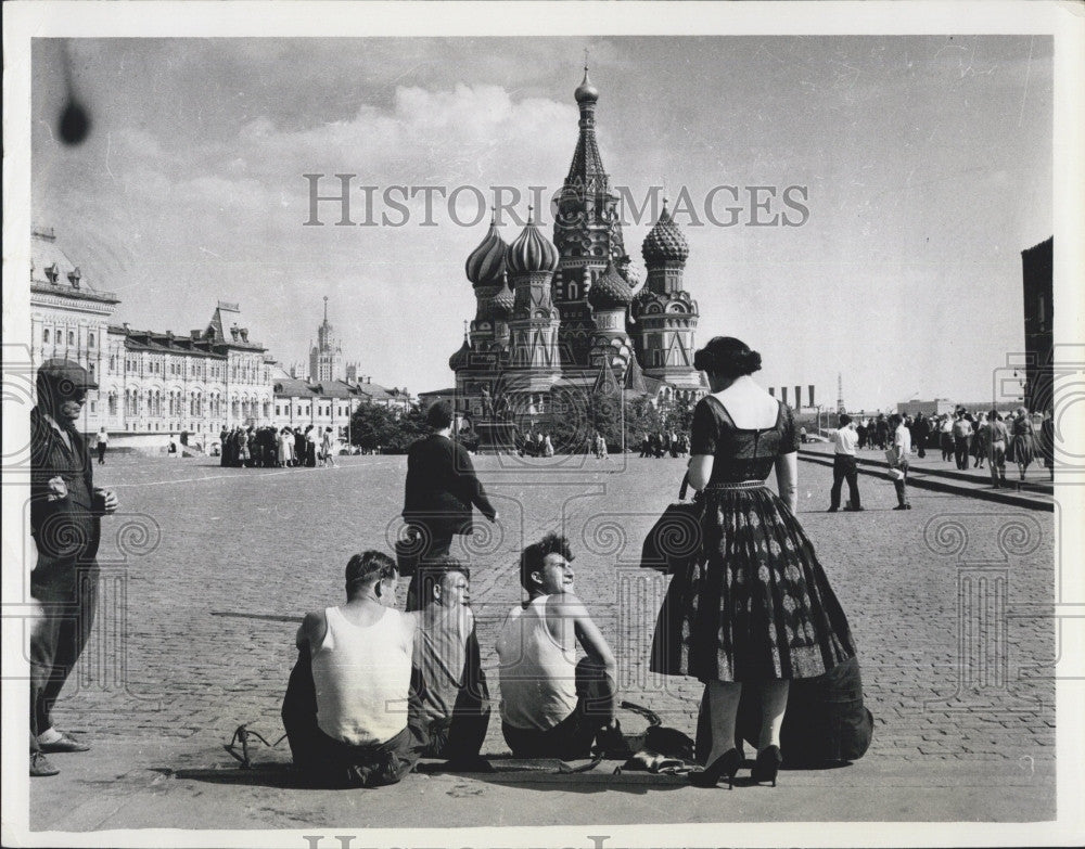 Press Photo   Columnist Ann Landers in Moscow Russia - Historic Images