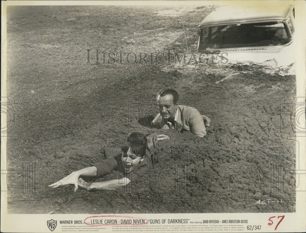 1962 Press Photo Film &quot;Guns of Darkness&quot; Leslie Caron David Niven - Historic Images