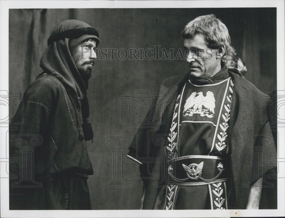 Press Photo Peter Strauss &amp; Peter O&#39;Toole star in &quot;Masada&quot; - Historic Images