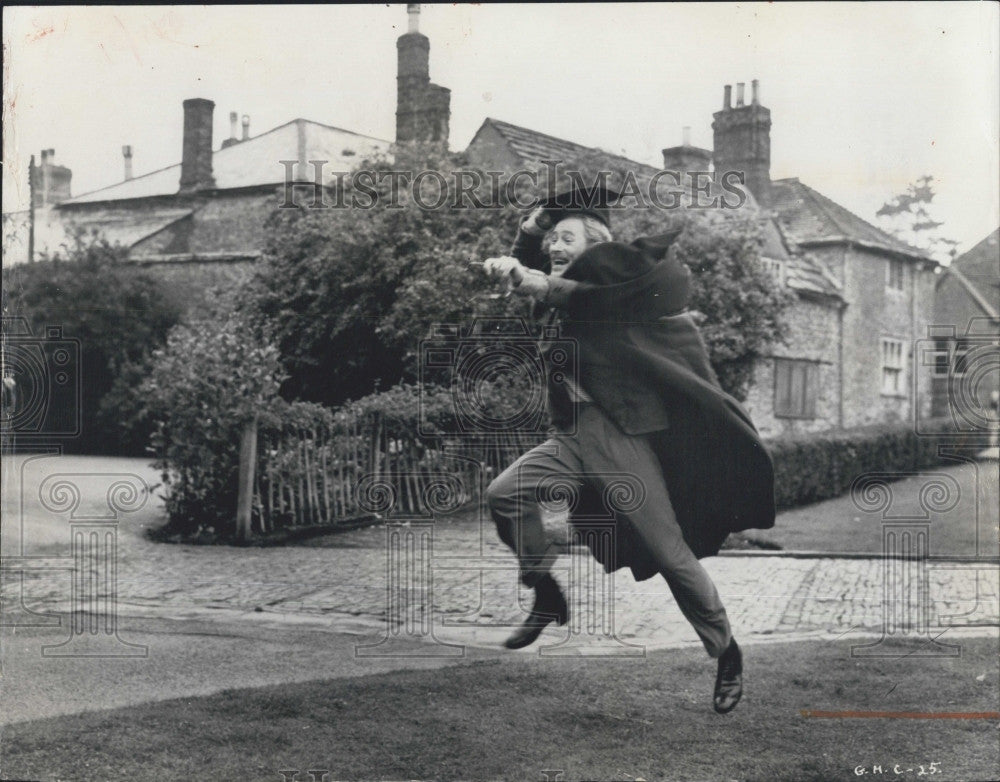 1976 Press Photo Peter O&#39;Toole as Headmaster of Brookfield - Historic Images