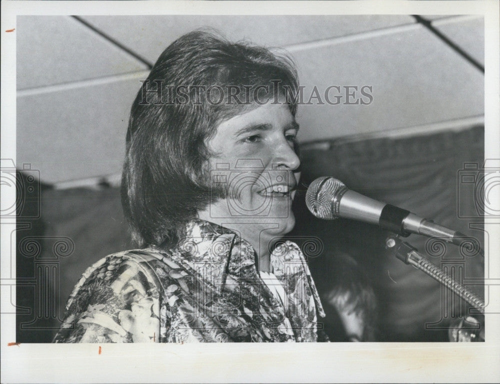 1975 Press Photo Country Singer Freddy Weller - Historic Images