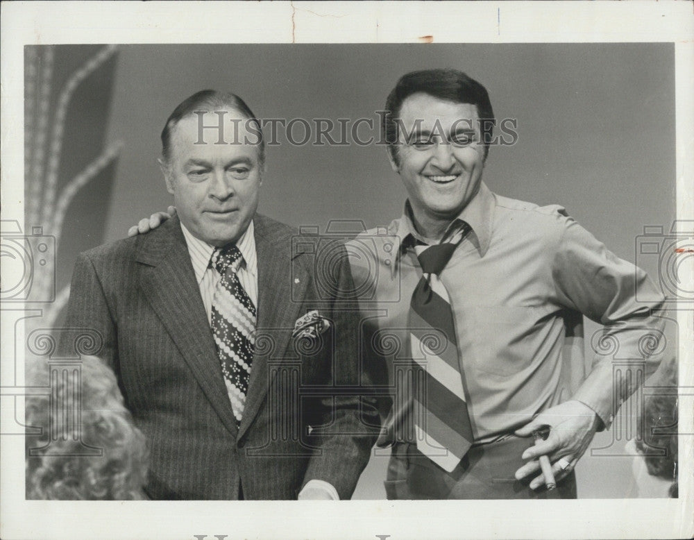 1975 Press Photo Entertainers, Bob Hope &amp; Danny Thomas - Historic Images