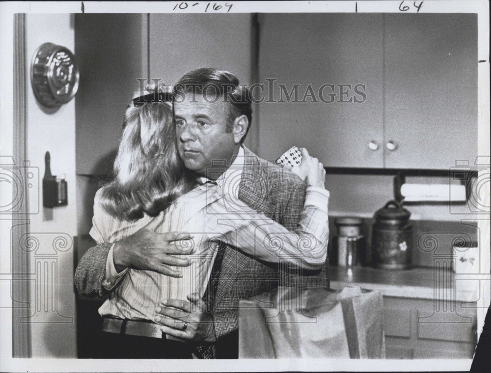 1978 Press Photo Dick Van Patten &amp; Diane Kaye &quot;Eight is Enough&quot; - Historic Images