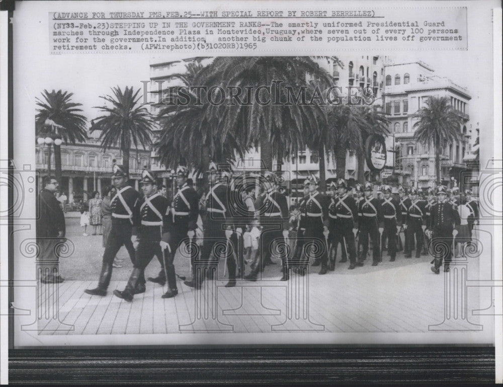 1965 Press Photo Presidential Guard in Montevideo , Uruguay - Historic Images