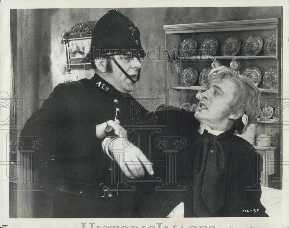 1971 Press Photo English Actor David Hemmings in &quot;The Best House in London&quot;. - Historic Images