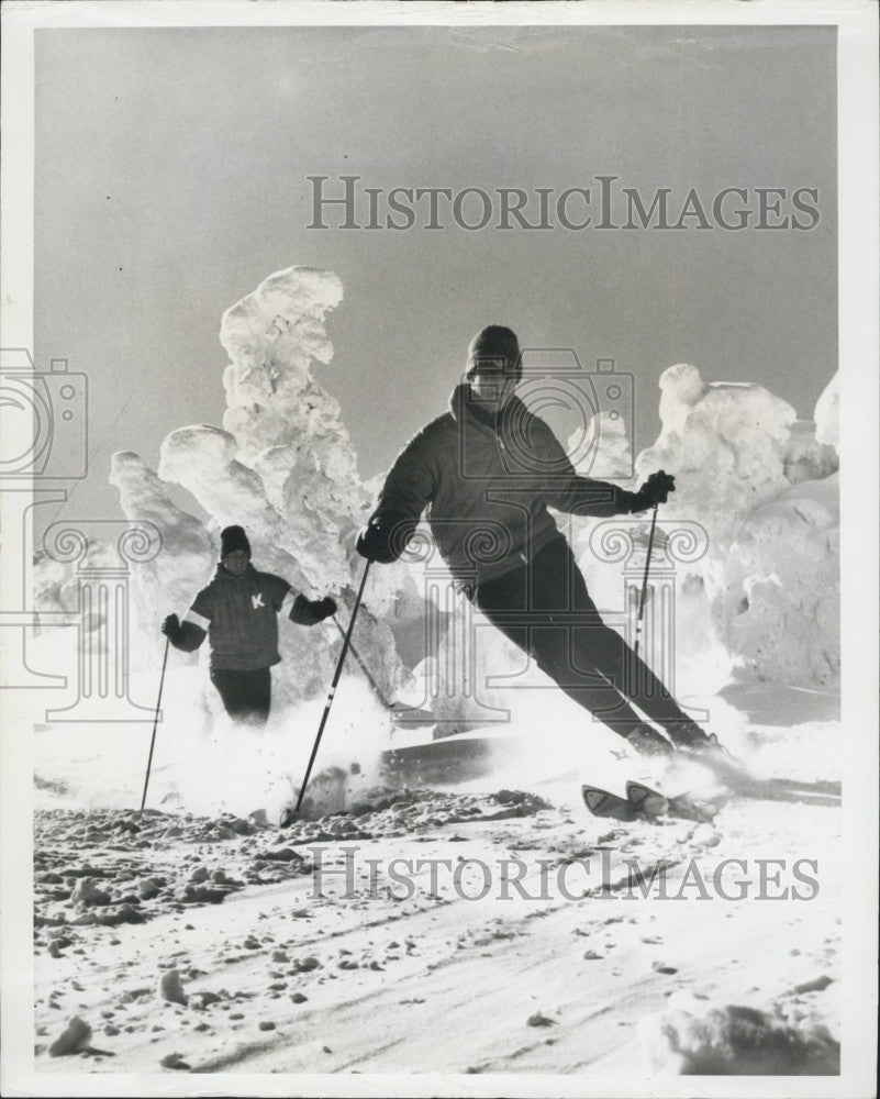 Press Photo Down the ski trail in Killington, Vermont - Historic Images