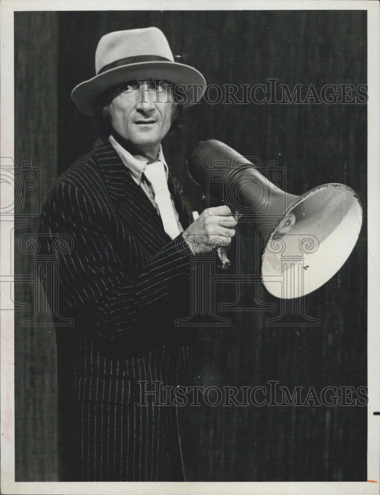 1971 Press Photo Actor Comedian Charlie Callas on &quot;The Des O&#39;Connor Show&quot; - Historic Images