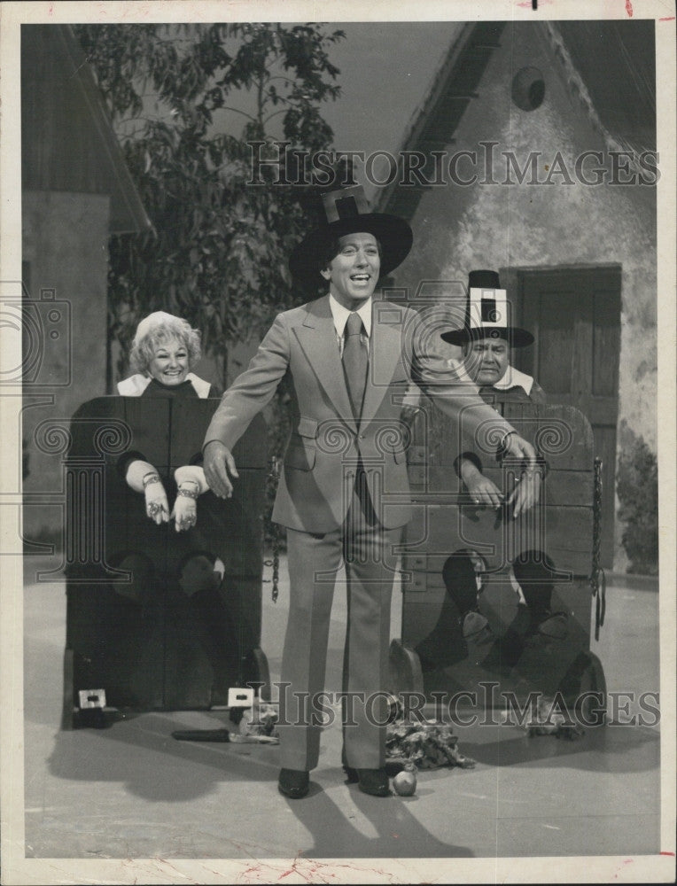 1970 Press Photo Phyllis Diller And Jonathan Winters &quot;The Andy Williams Show&quot; - Historic Images