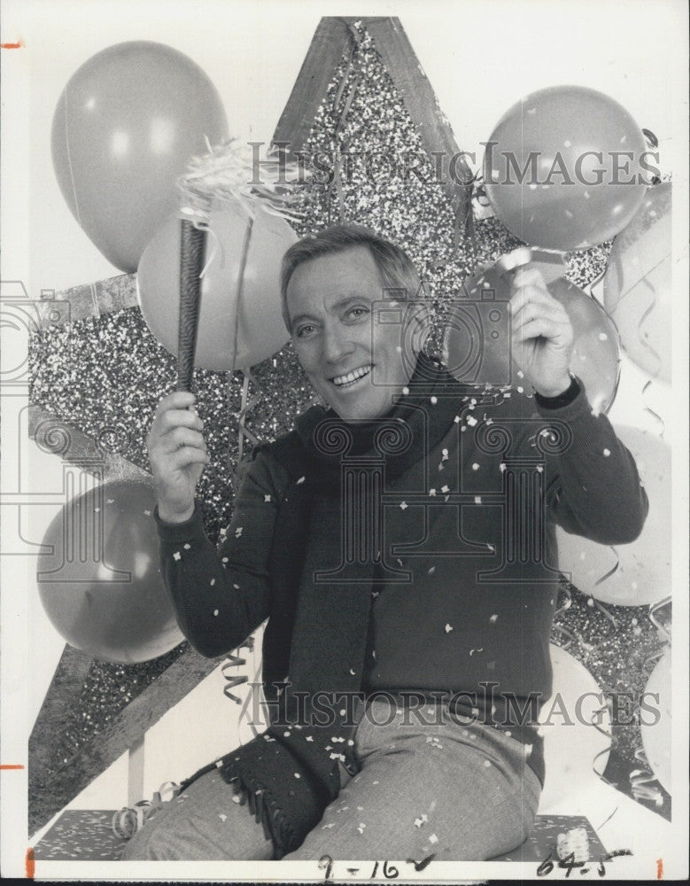 1983 Press Photo Singer/Entertainer Andy Williams Hosts &quot;Happy New Year America&quot; - Historic Images