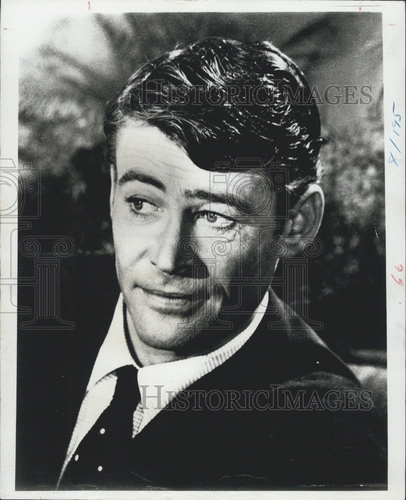 1968 Press Photo  Peter O&#39;Toole stars in &quot;Figures in a Landscape&quot; - Historic Images