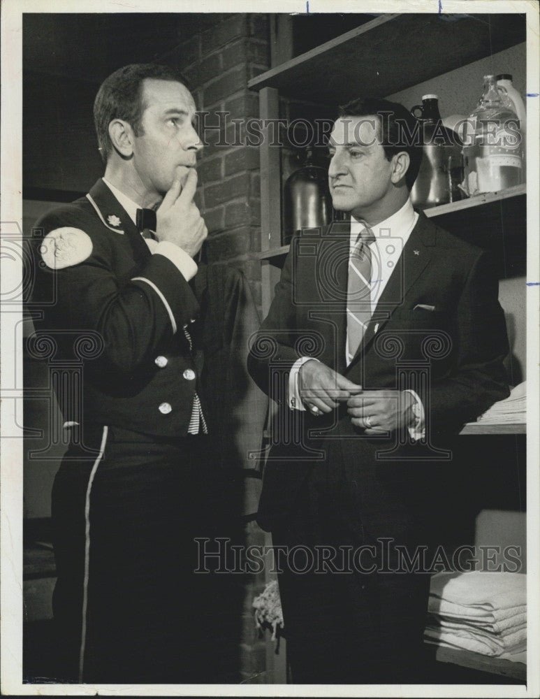 1967 Press Photo Danny Thomas &amp; Don Adams &quot;Instant Money&quot;&quot; - Historic Images