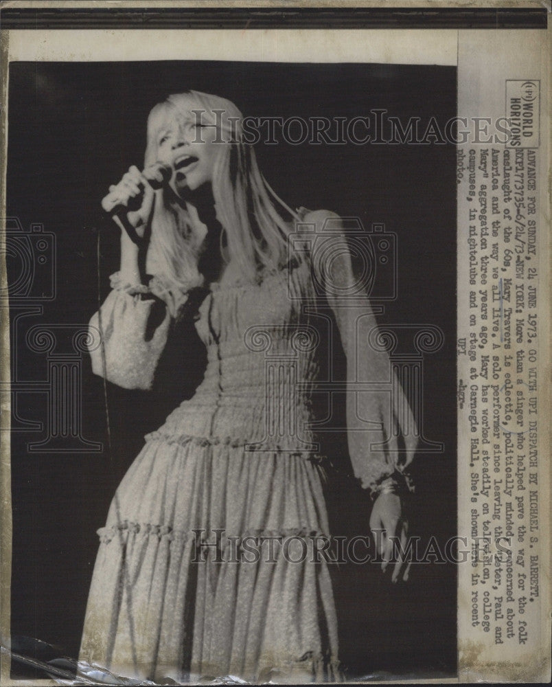 1973 Press Photo Singer Mary Travers - Historic Images