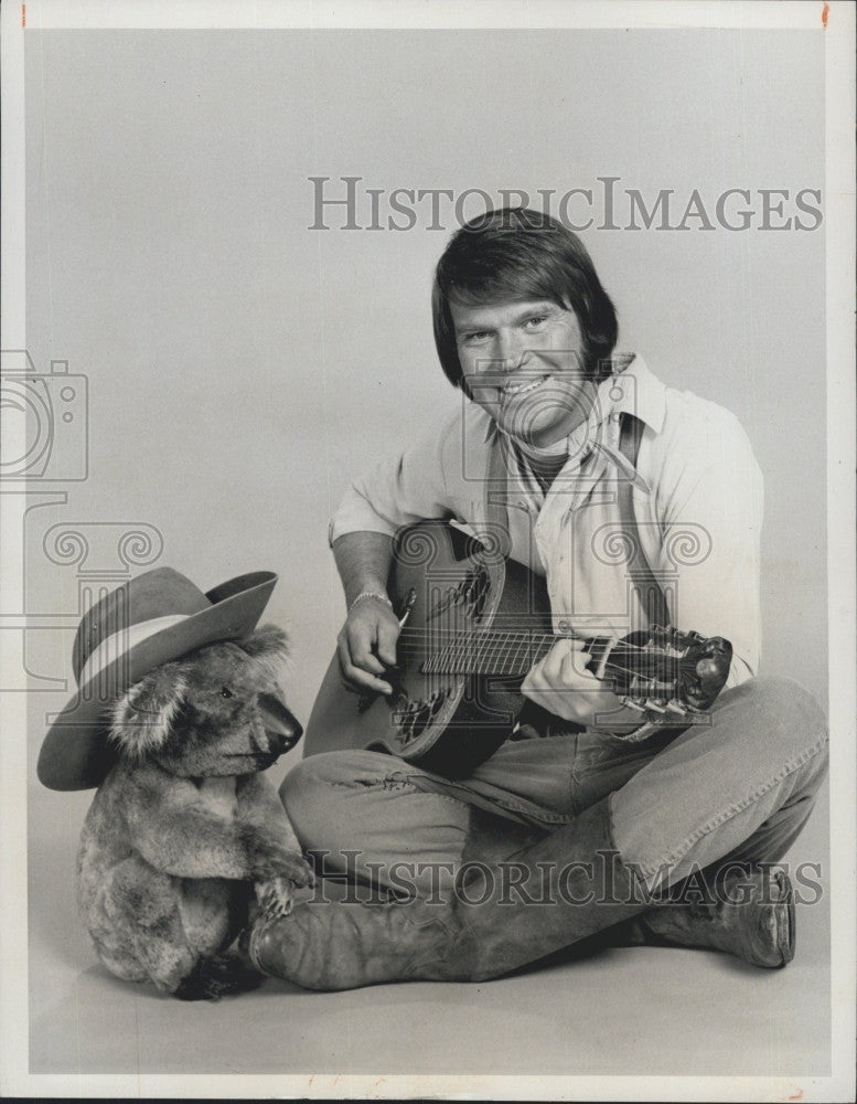 1976 Press Photo  Glen Campbell  &quot;Down Home- Down Under&quot; - Historic Images