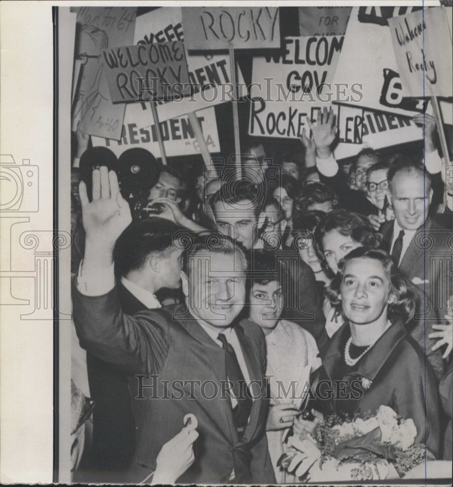 1963 Press Photo New York Governor Nelson Rockefeller And His Wife Happy - Historic Images