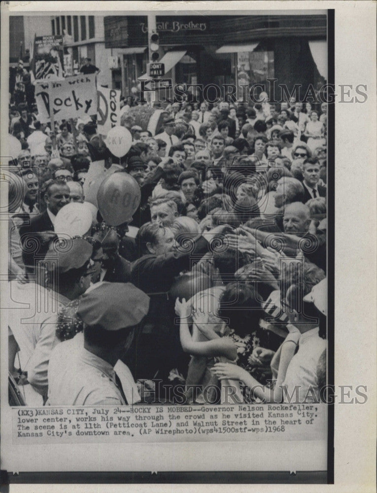 1968 Press Photo NY Governor Nelson Rockefeller in Kansas City - Historic Images