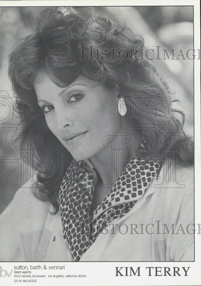 Press Photo Film And Television Actress Kim Terry - Historic Images