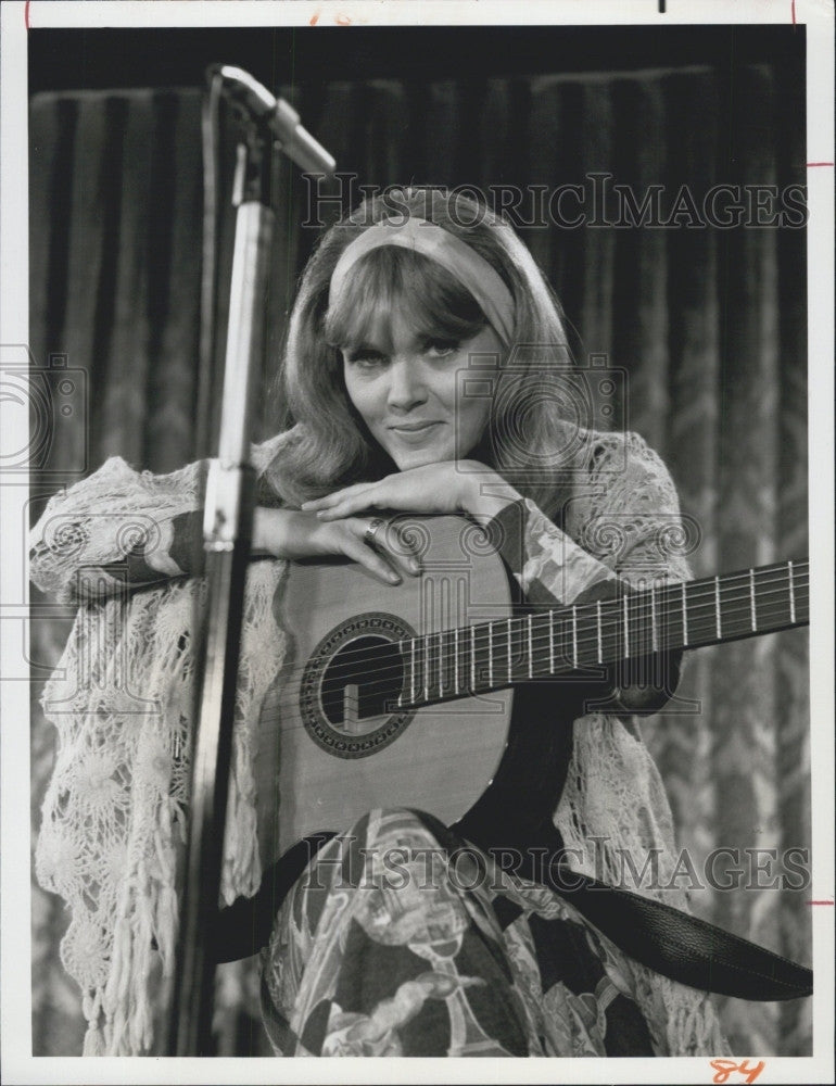 1975 Press Photo Conny Van Dyke - Historic Images