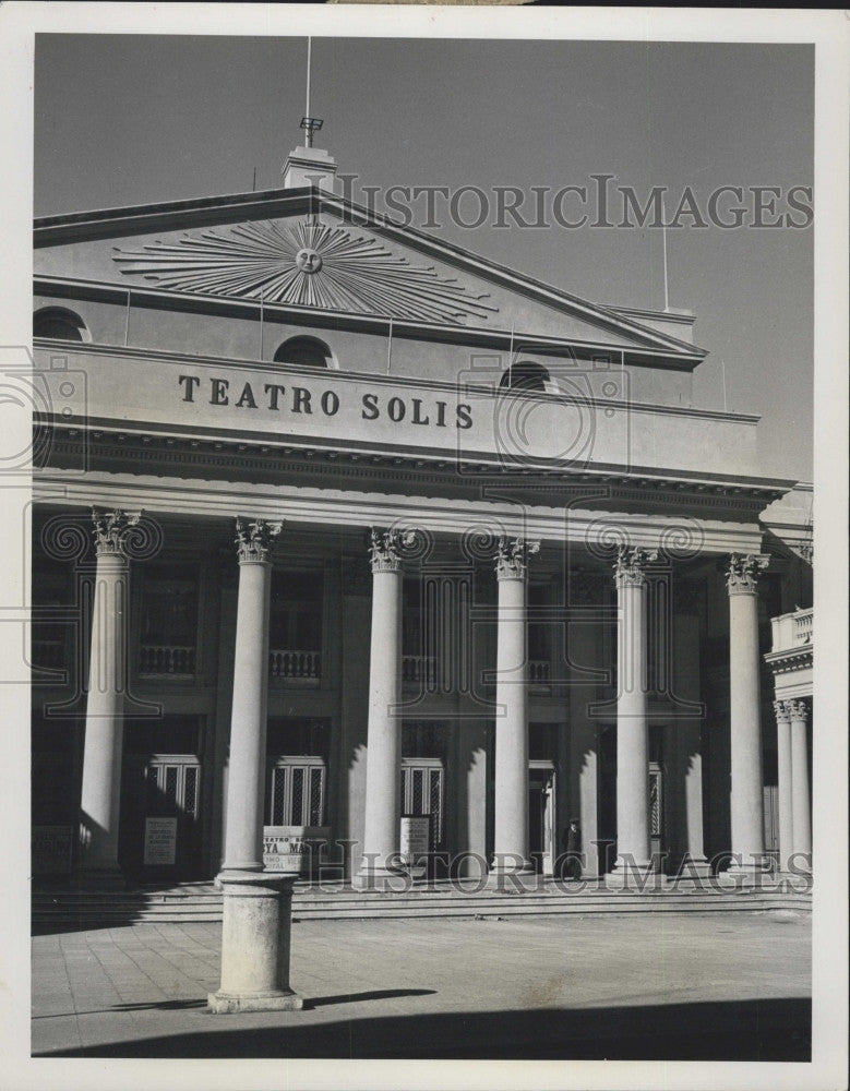 Press Photo Theatre building in Montevideo, Uruguay - Historic Images