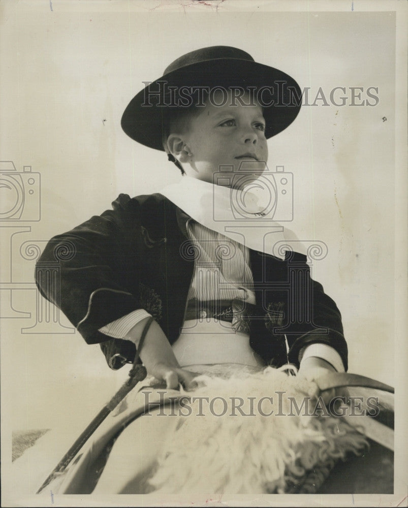 1959 Press Photo A young South American Gaucho boy in Uruguay - Historic Images