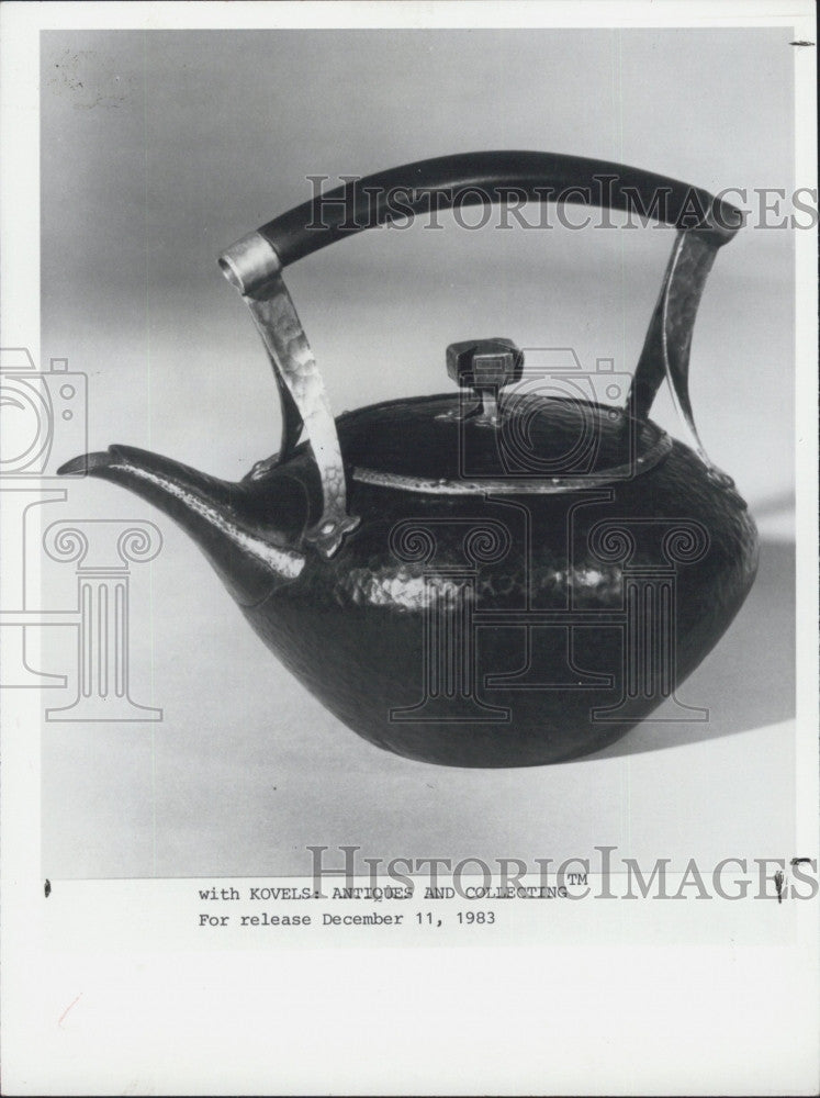 1983 Press Photo Antique Tea Pot by Tiffany and Company - Historic Images