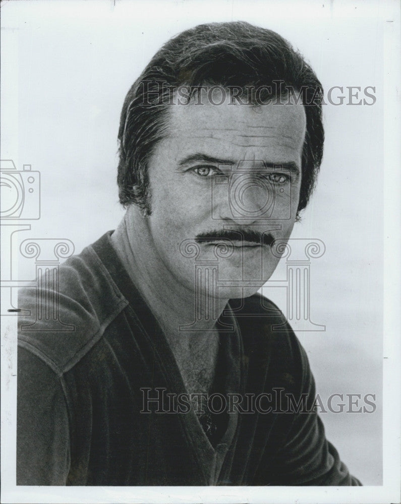 1988 Press Photo Singer Robert Goulet in &quot;South Pacific&quot; Film - Historic Images