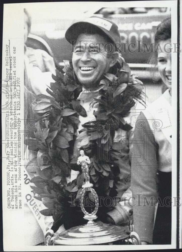 1972 Press Photo Race Car Driver Roger McCluskey Wins Pennsylvania 500 - Historic Images