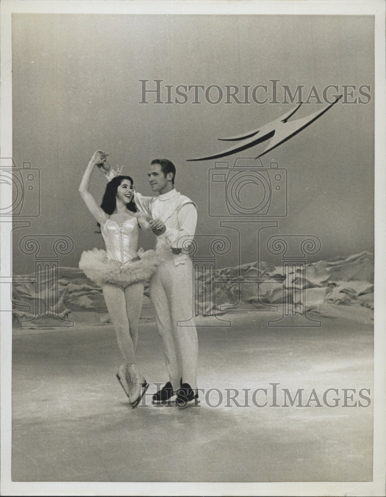 1959 Press Photo Ice Skater Dick Button - Historic Images