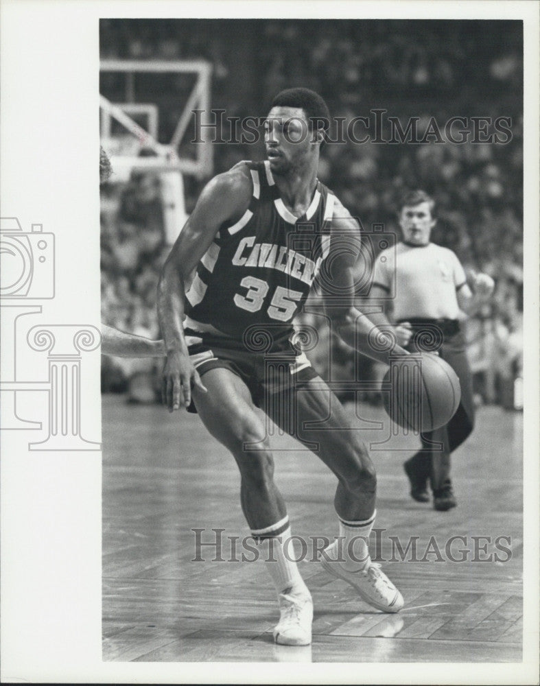 Press Photo Cleveland Cavaliers Basketball Player James Mitchell &quot;Jim&quot; Cleamons - Historic Images