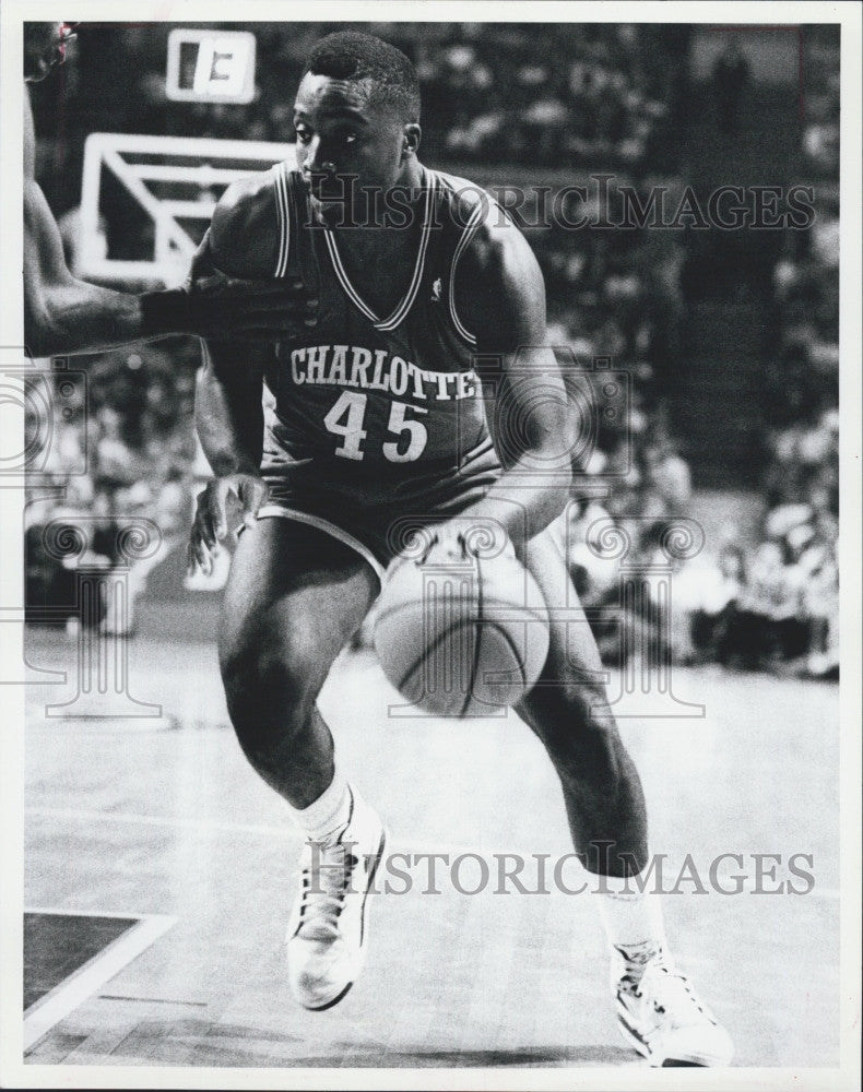 Press Photo Charlotte Hornets Basketball Player Armen Louis Gilliam &quot;The Hammer&quot; - Historic Images