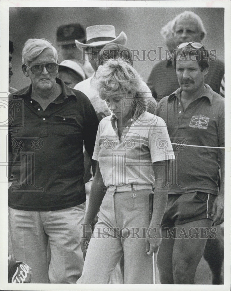 1984 Press Photo Golfer Jans  Stephenson  and fans - Historic Images