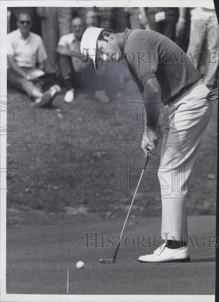 1970 Press Photo Lou Graham golfing in the Canadian Open - Historic Images