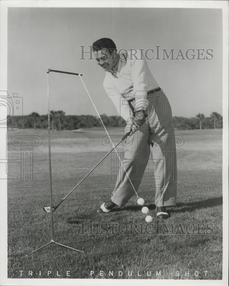 1956 Press Photo Golfer Paul Hahn shows his stroke - Historic Images