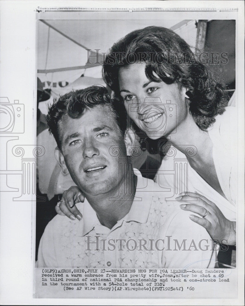 1960 Press Photo Golfer Doug Sanders & Wife Joan After 1st Round of PGA Champion - Historic Images