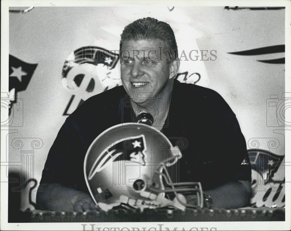 1993 Press Photo Patriots coach Bill Parcells at the NFL draft - Historic Images