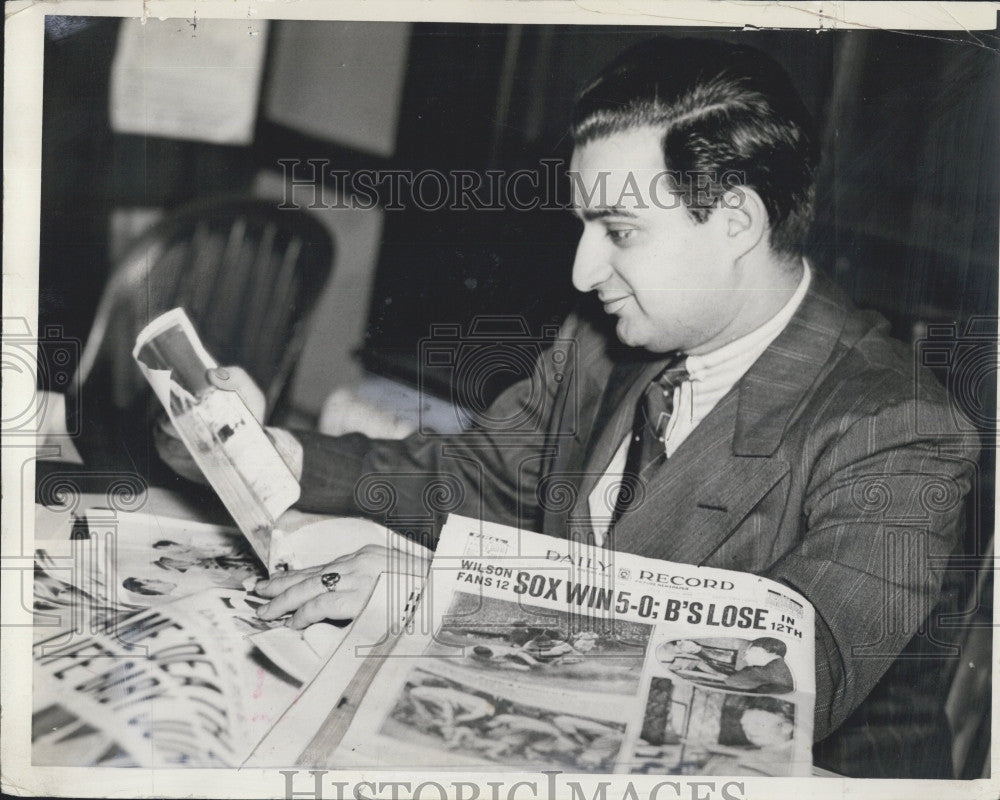 1939 Press Photo Sports Editor Cohen of Daily Record - Historic Images