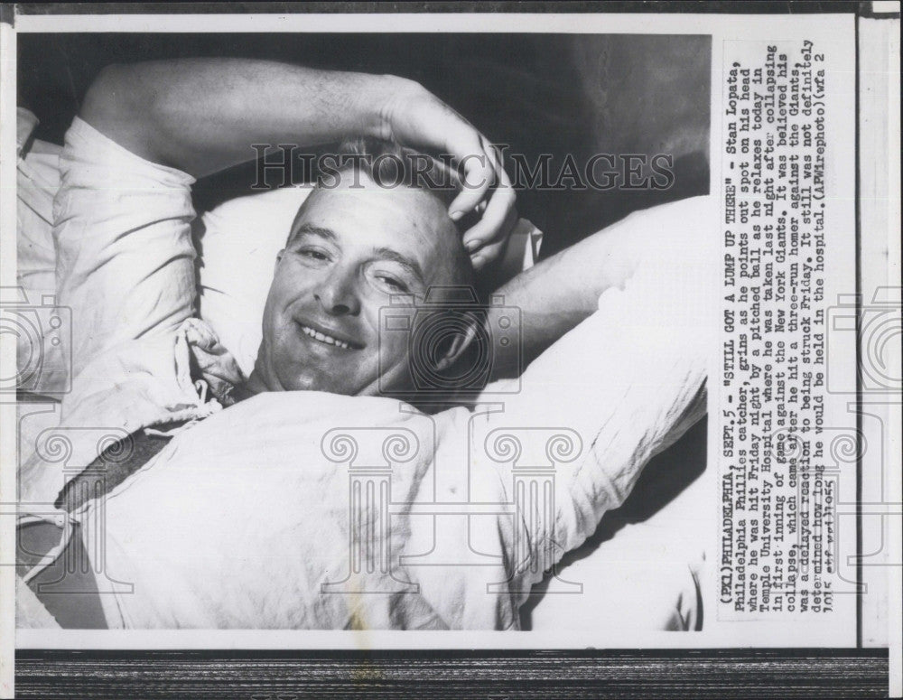 1955 Press Photo Stan Lopata Philadelphia Phillies Catcher - Historic Images