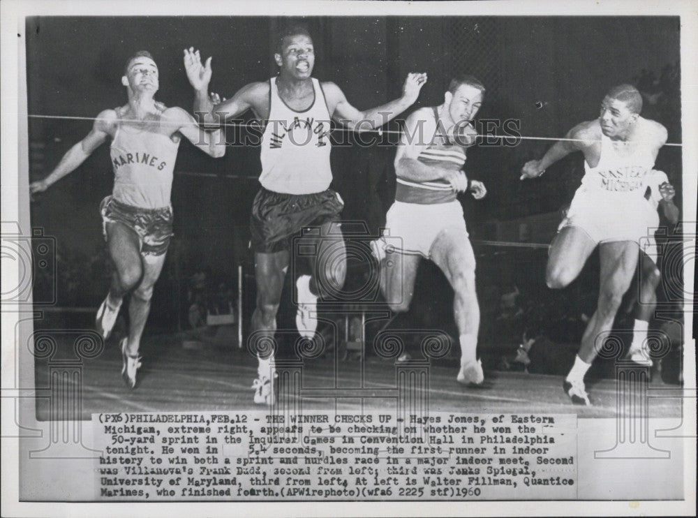 1960 Press Photo Hayes Jones Wins 50 Yard Sprint in Philadelphia - Historic Images