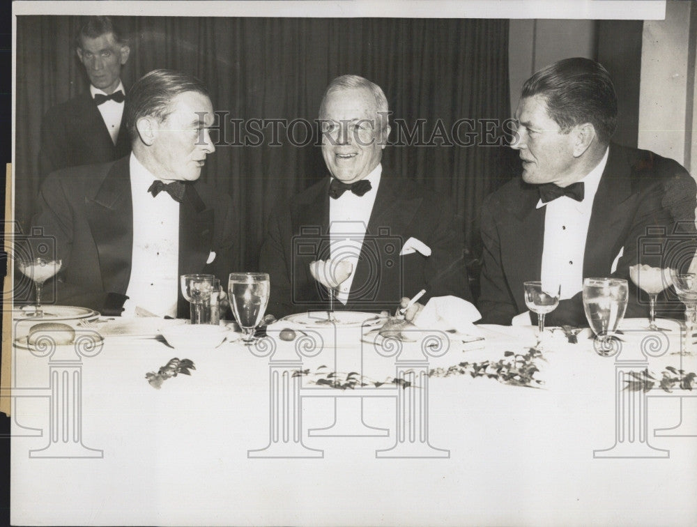 1946 Press Photo Ex NYC Mayor JJ Walker, JB Ely &amp; boxer Gene Tunney - Historic Images