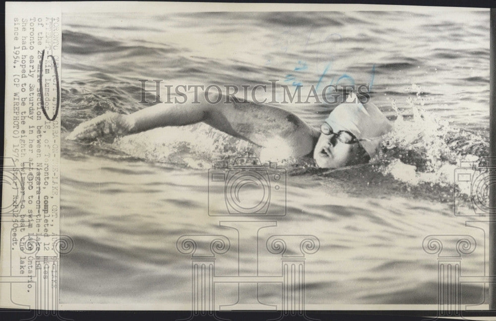 1975 Press Photo Kim Lumsdon Swam 12 Miles of 28 Mile Section of Niagra Lake - Historic Images