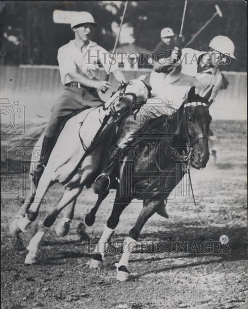 1935 Press Photo Bill Stein &amp; Percy Williams at polo - Historic Images