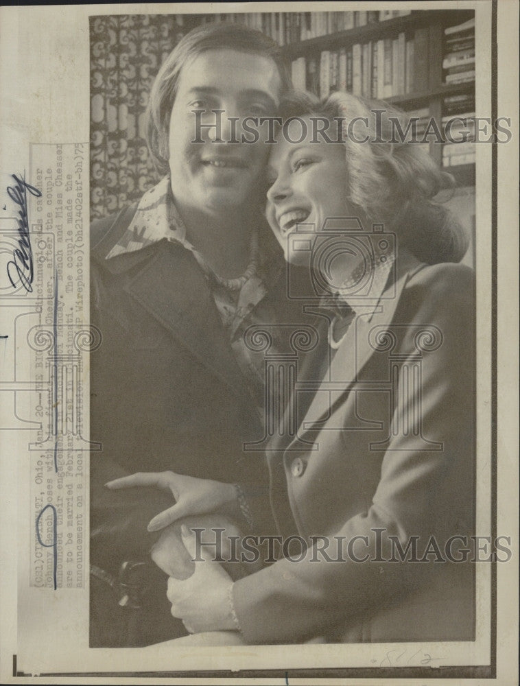 1975 Press Photo Red catcher Johnny Bench &amp; Vicky Chesser - Historic Images