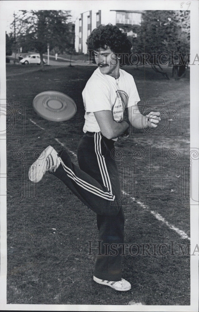 1977 Press Photo Jeff Jorgenson, Frisbee champion - Historic Images