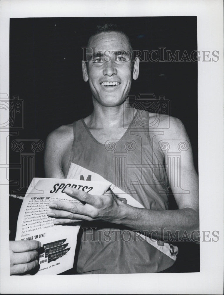 1965 Press Photo Lt Billy Mills US Marine Corp 76th Annual BAA Indoor Games Meet - Historic Images