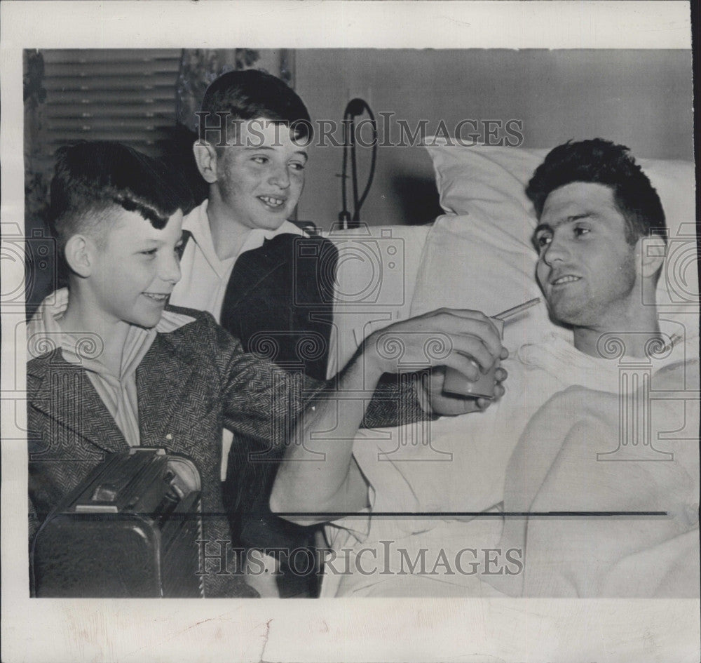 1949 Press Photo Earl Torgeson, Boston Braves, Thomas Holloran, Brian Carroll - Historic Images