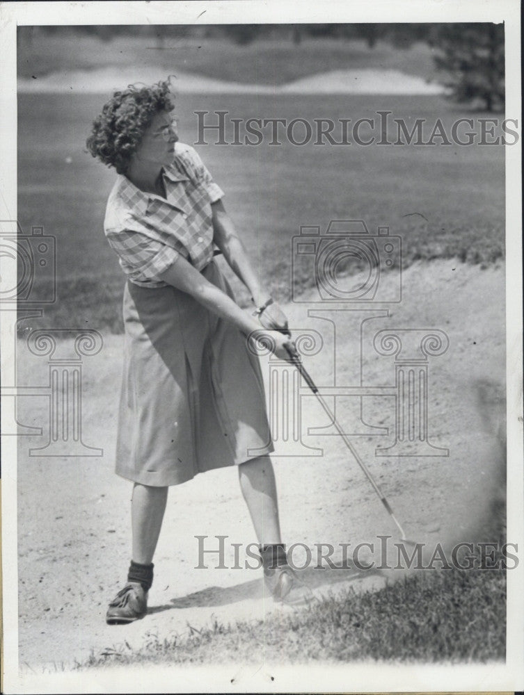 1943 Press Photo Golfer Mary Agnes Walls at Women's Western Amateur Championship - Historic Images