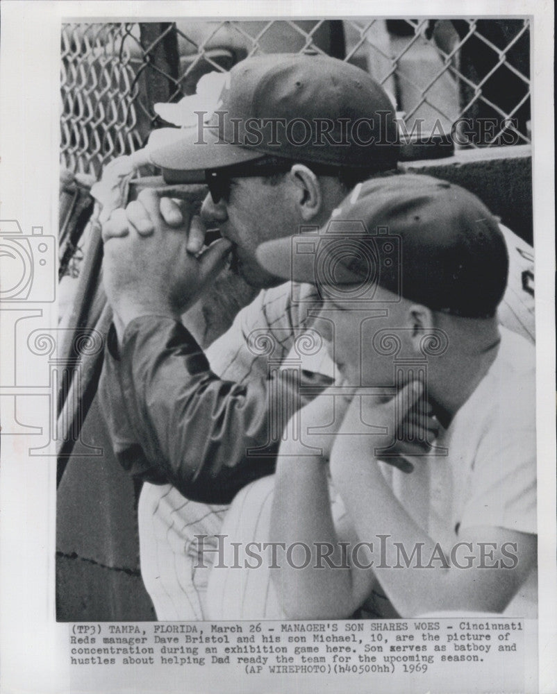 1969 Press Photo Reds manager Dave Bristol, son Michael - Historic Images