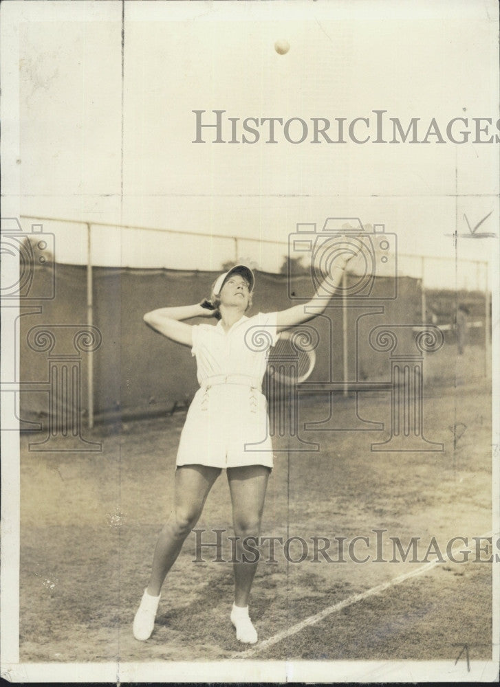 1938 Press Photo Alice Marble Plays Against Jean Burritt in Sea Bright Tennis - Historic Images