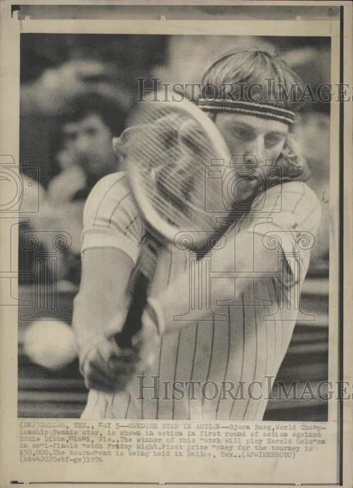 1976 Press Photo Bjorn Borg in tennis action in Florida - Historic Images